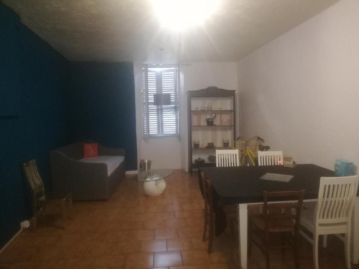 Appartement La Bernardine Au Coeur Du Jura Orgelet Esterno foto